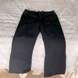 Women’s ski pants. Black size 14